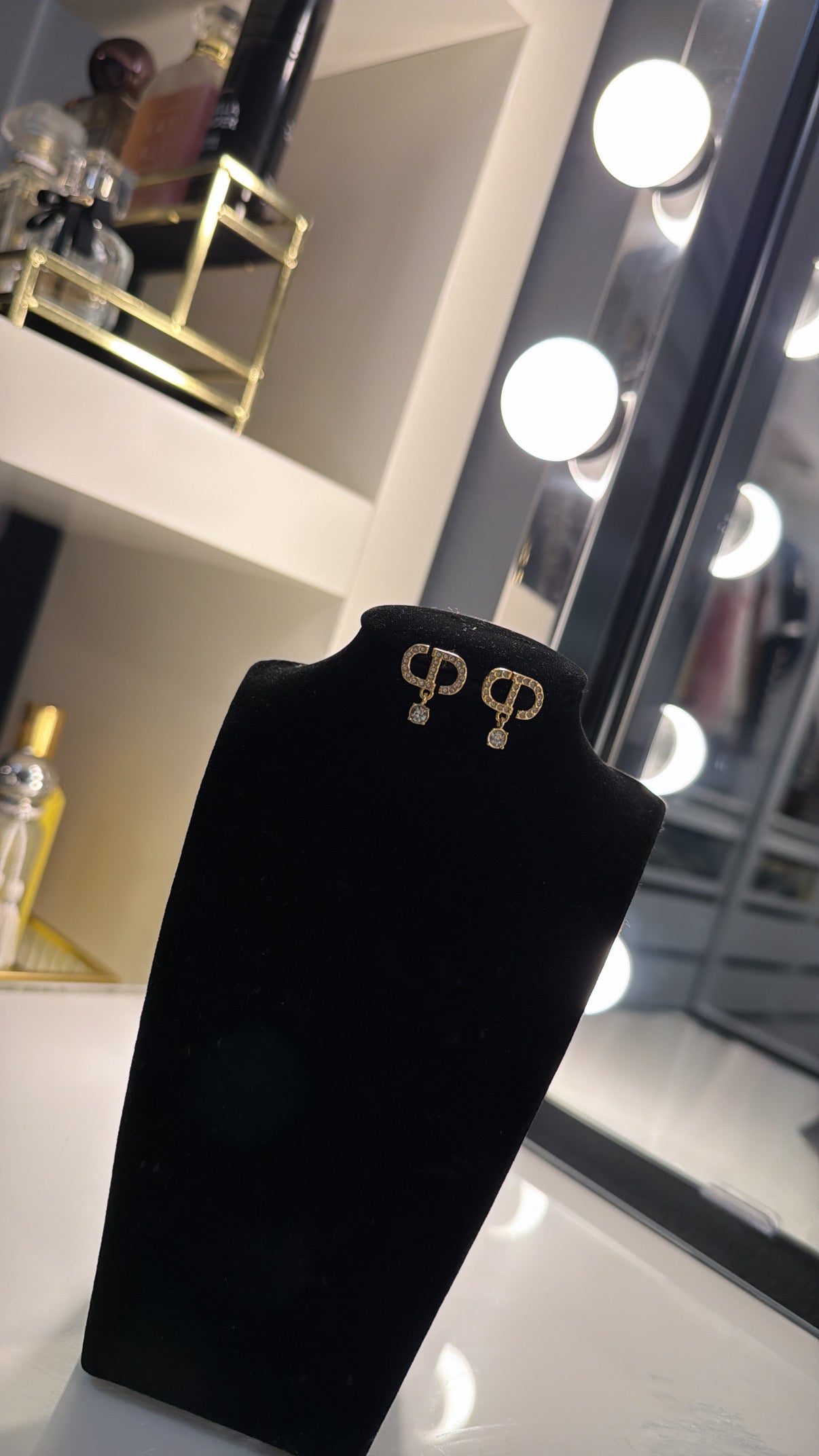 DD Earrings diamond gold